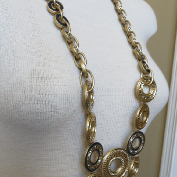 Lia Sophia Necklace Runway Collection - Picture 4 of 7